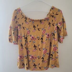 Sold Jolt top size M